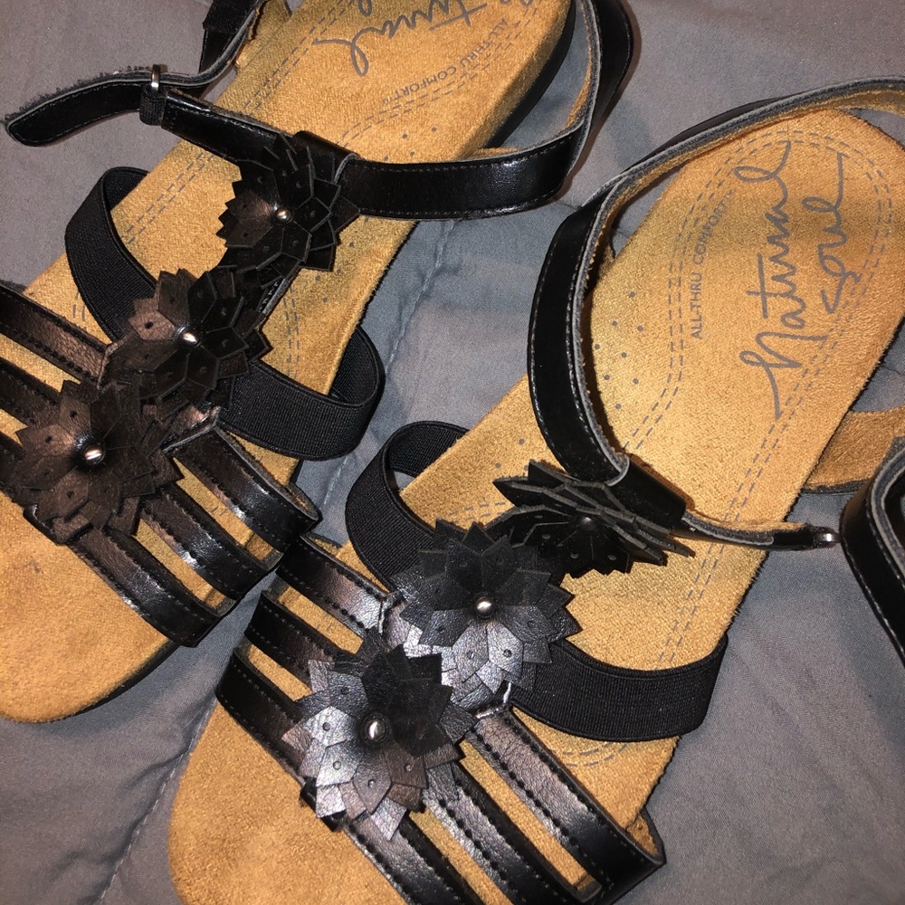 Sandals - Picture 4 of 4